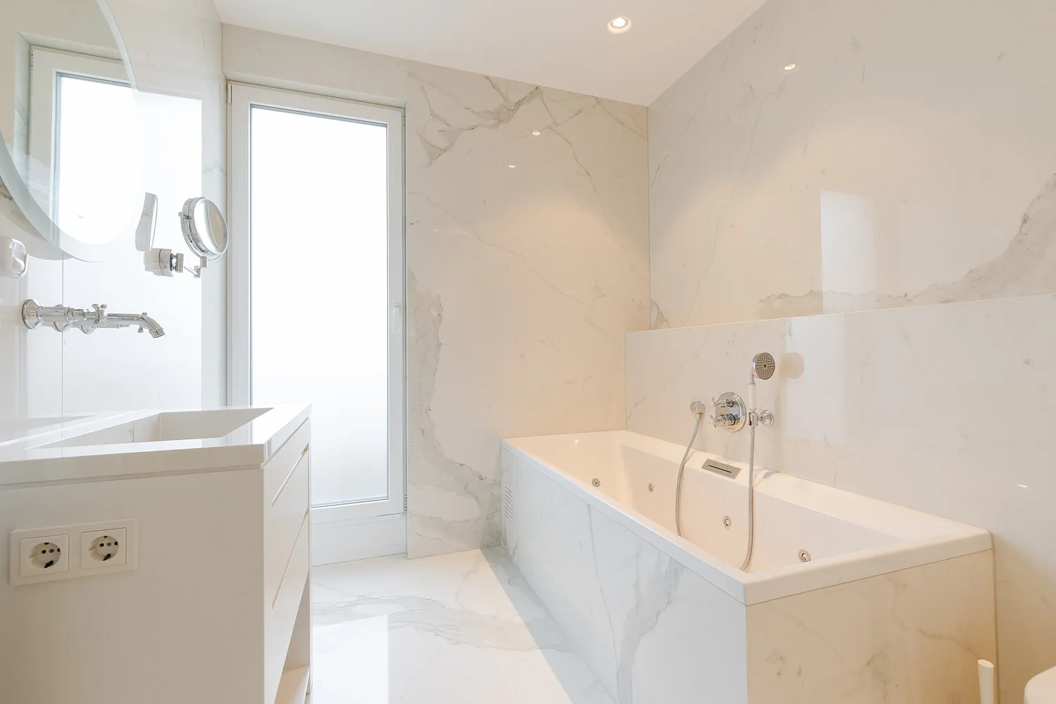 Badezimmer II Ansicht I