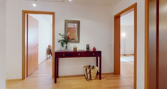 von_poll_real_estate_property_25001238_image_1
