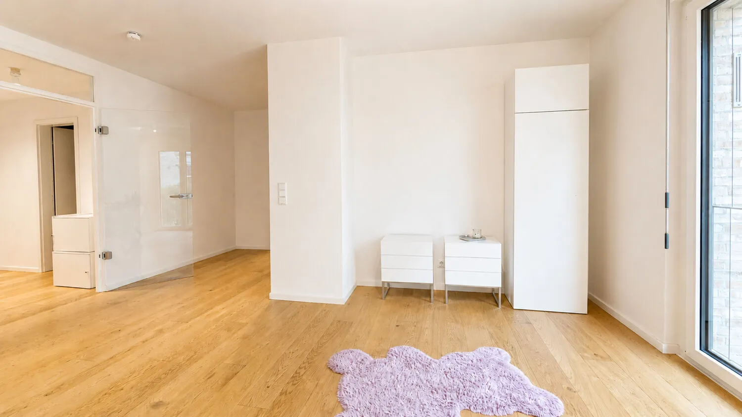 Wohn-/Ess-/Schlafzimmer II