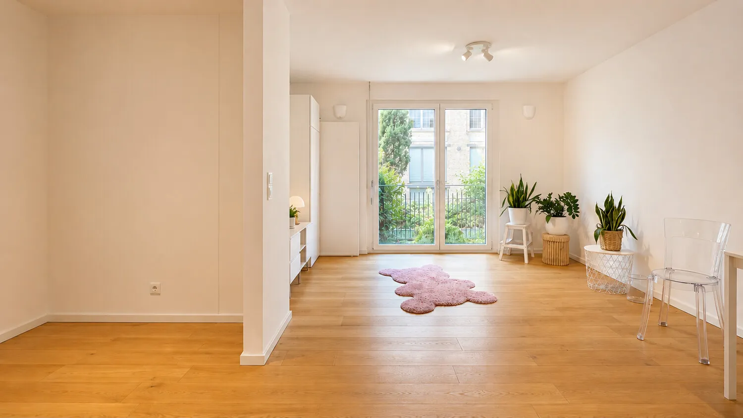 Wohn-/Ess-/Schlafzimmer I