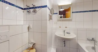 von_poll_real_estate_property_25001238b_image_7