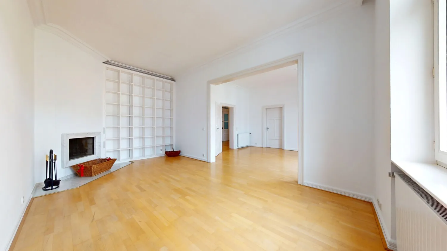 Altbauwohnung mit Pariser Flair in bester Westendlage