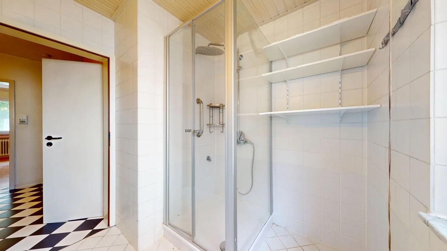 Badezimmer Ansicht II