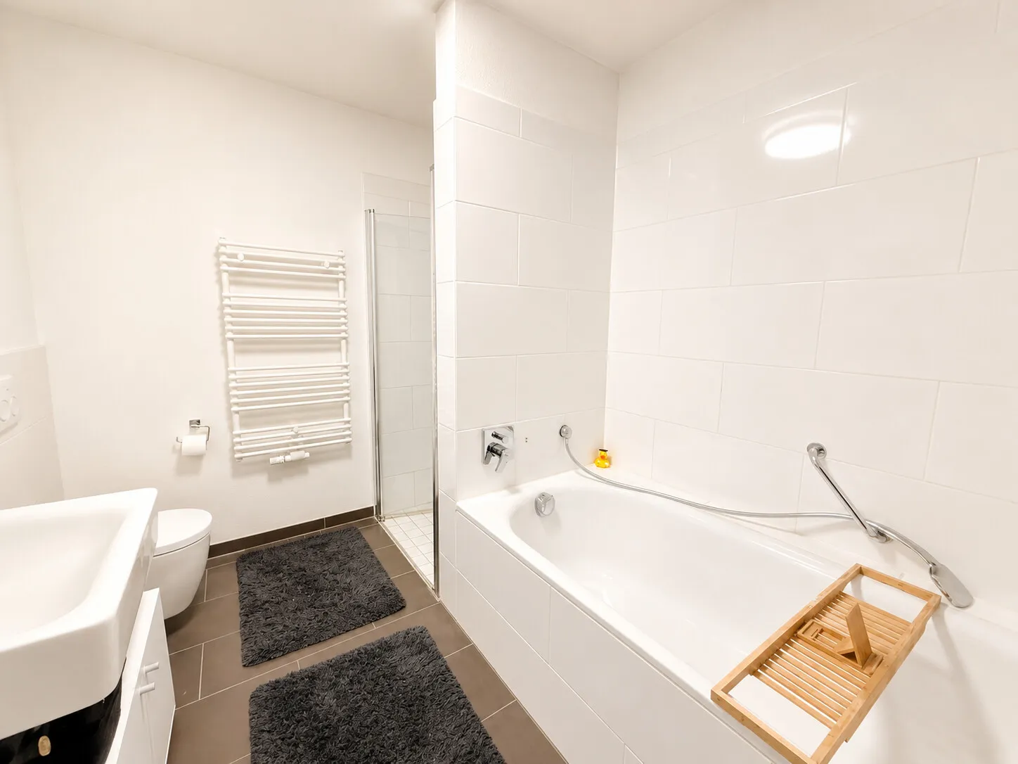 Badezimmer Ansicht I