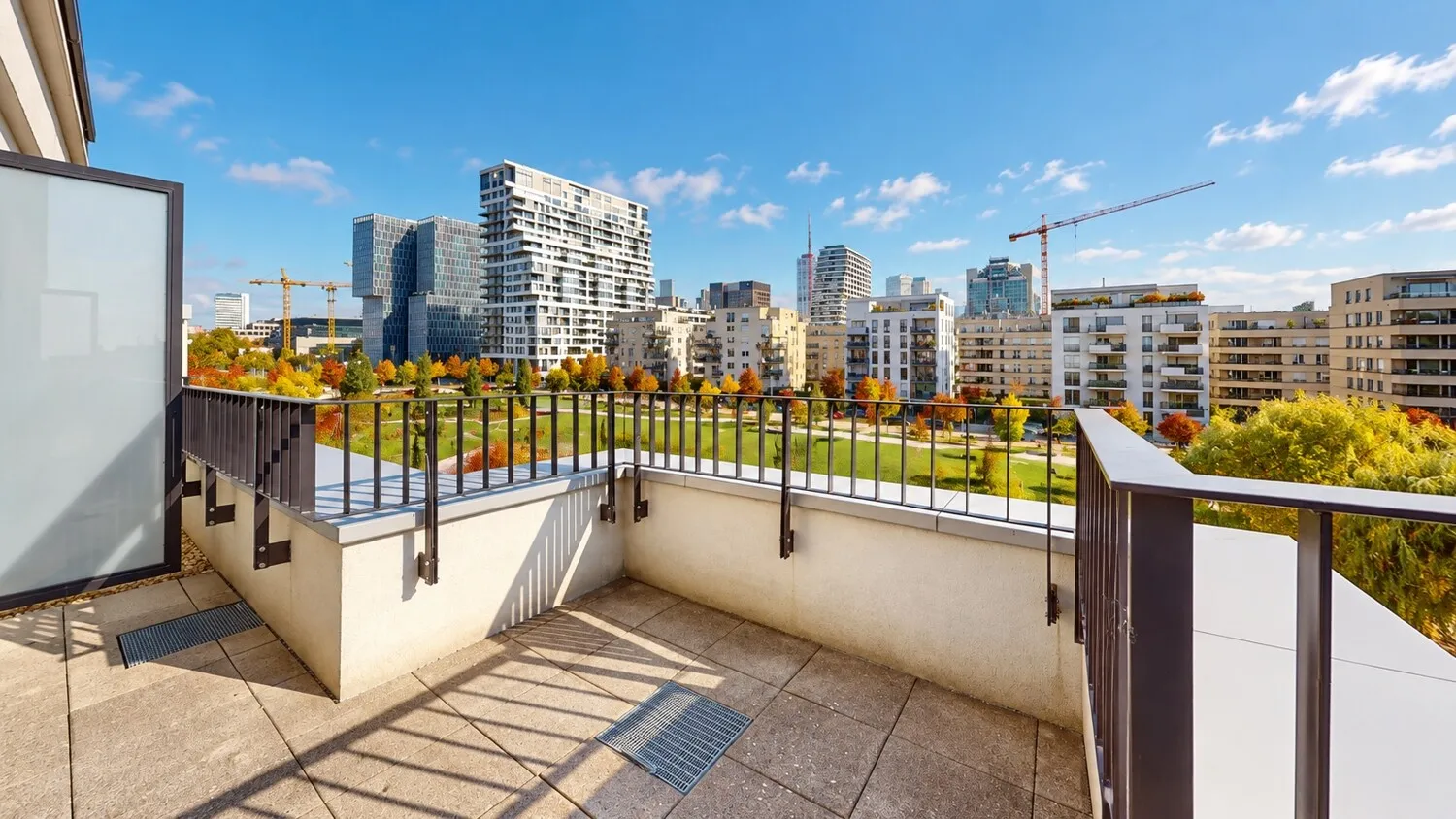 Terrasse mit Parkblick