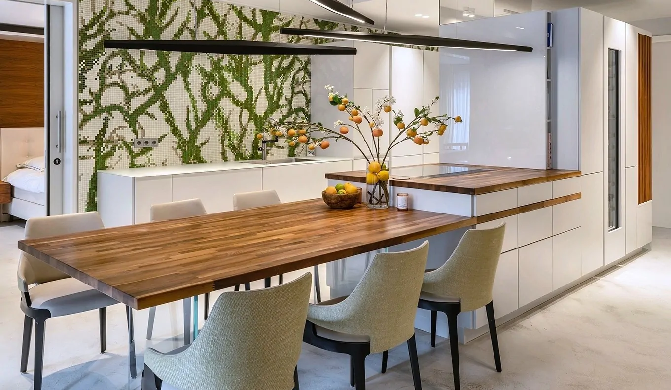 Essbereich mit Küche