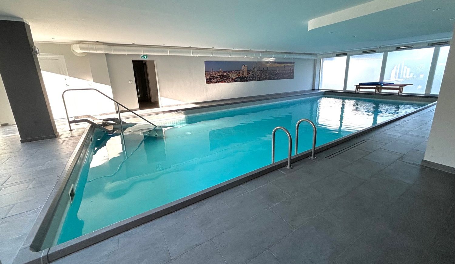 Pool Ansicht II