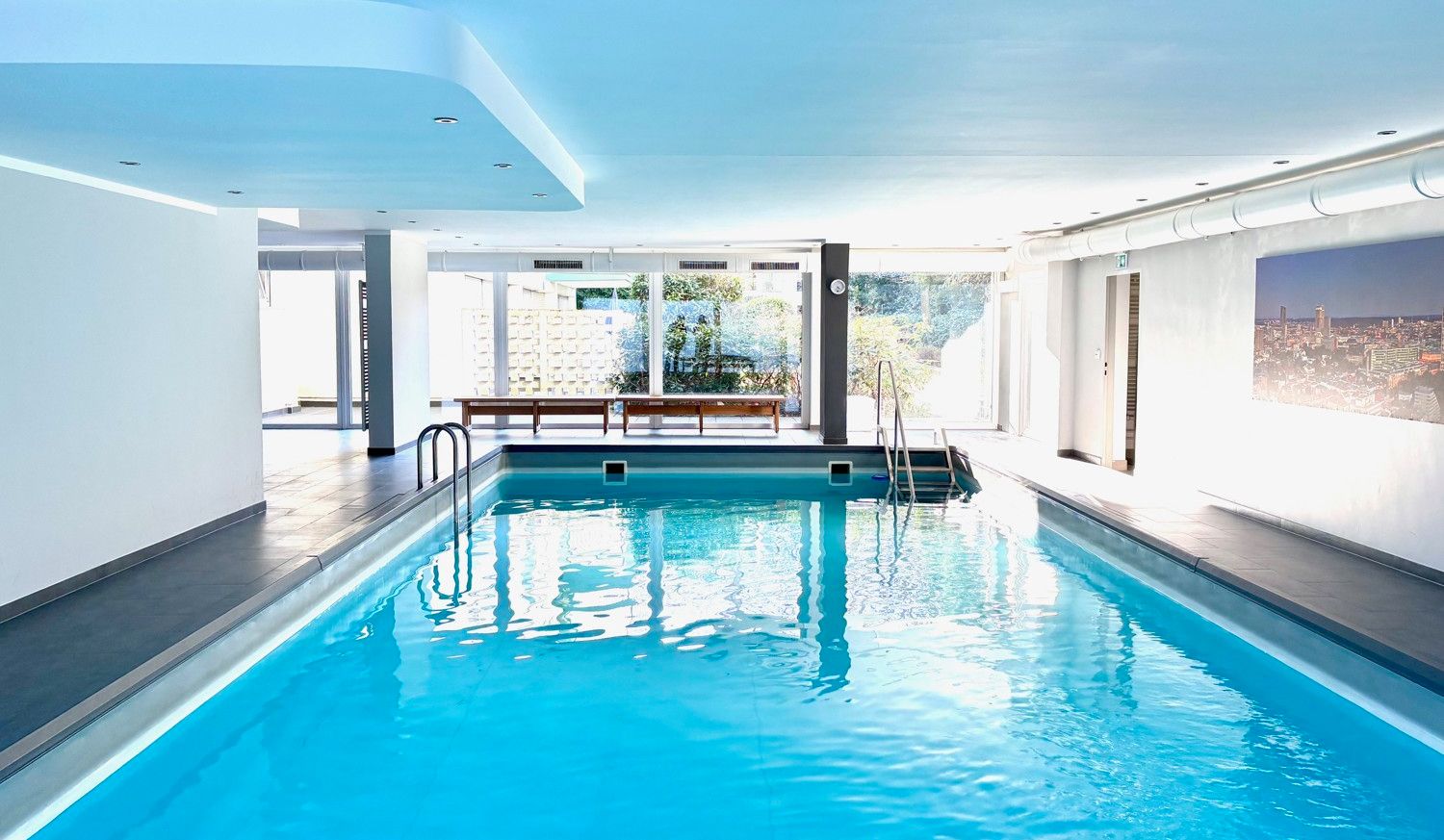 Pool Ansicht I