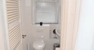 von_poll_real_estate_property_25001292_image_2