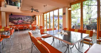 von_poll_real_estate_property_24432023_image_3