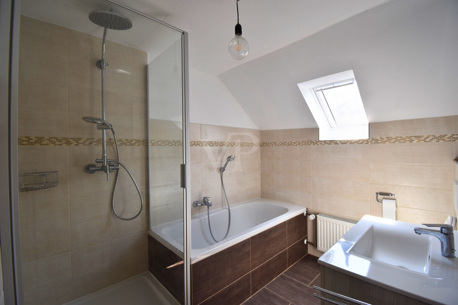 Badezimmer DG
