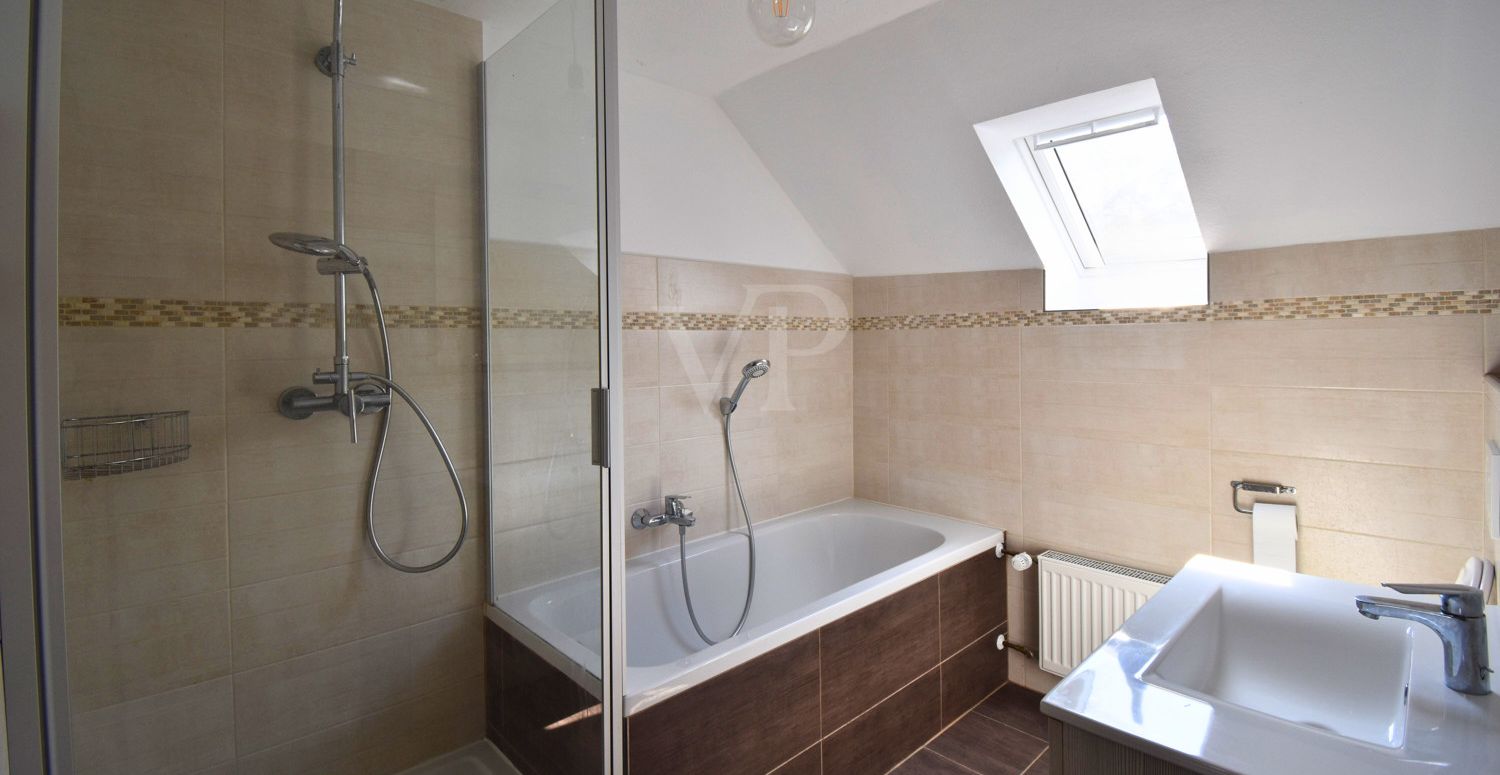 Badezimmer DG