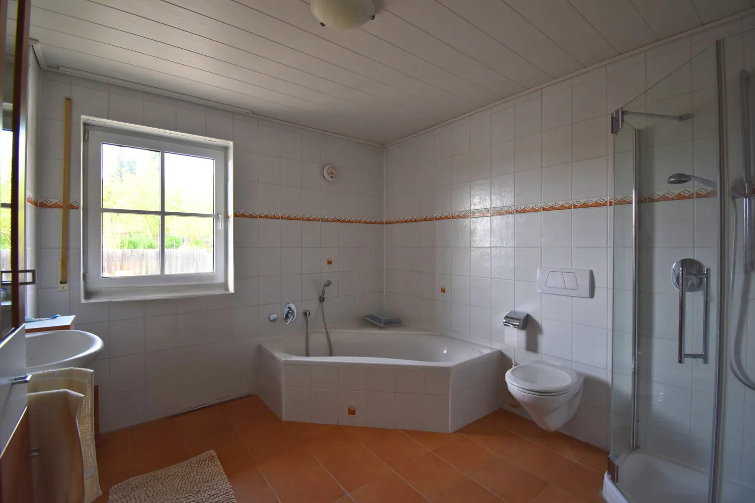 Badezimmer EG