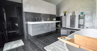 von_poll_real_estate_property_25432006_image_5