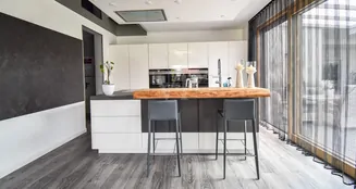 von_poll_real_estate_property_25432006_image_2