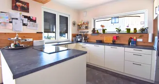 von_poll_real_estate_property_25333023_image_11