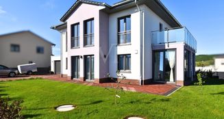 von_poll_real_estate_property_25333023_image_0