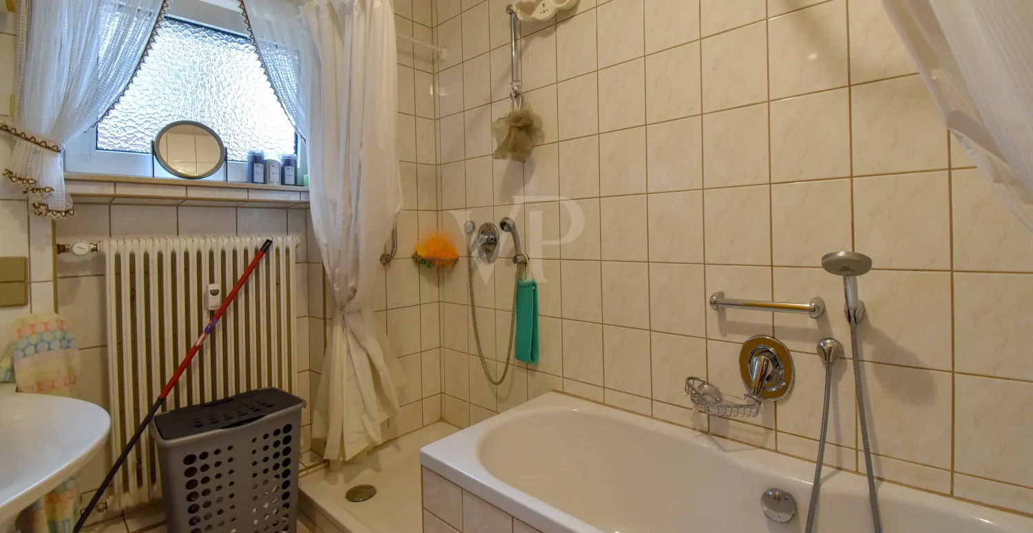 Badezimmer H2 EG