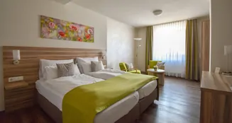 von_poll_real_estate_property_24432015_image_15