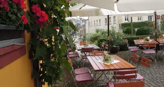 von_poll_real_estate_property_24432015_image_27