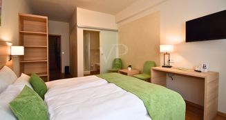 von_poll_real_estate_property_24432015_image_8