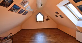 von_poll_real_estate_property_25333032_image_21