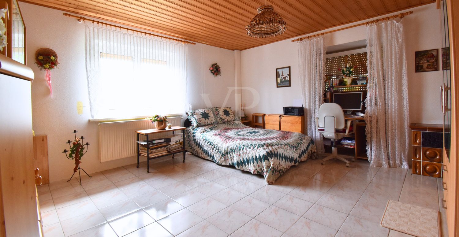 Schlafzimmer OG