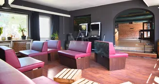 von_poll_real_estate_property_25333502_image_7