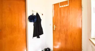 von_poll_real_estate_property_25333502_image_11