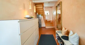 von_poll_real_estate_property_25432105_image_1