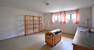 von_poll_real_estate_property_25333025_image_8