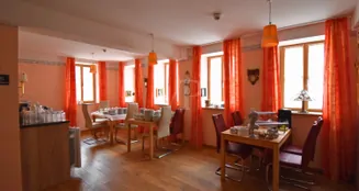 von_poll_real_estate_property_25432002_image_5