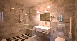 von_poll_real_estate_property_25432002_image_8