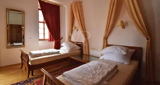 von_poll_real_estate_property_25432003_image_25