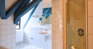 von_poll_real_estate_property_25432003_image_33