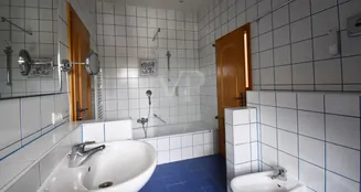 von_poll_real_estate_property_25432003_image_38