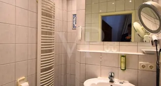 von_poll_real_estate_property_25432003_image_29