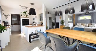 von_poll_real_estate_property_25333028_image_7