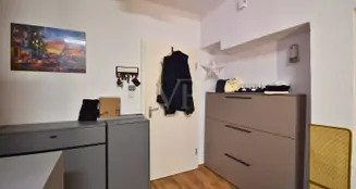 von_poll_real_estate_property_25432210_image_3