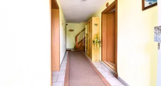 von_poll_real_estate_property_25333503_image_4