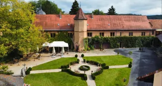 von_poll_real_estate_property_25432007_image_0