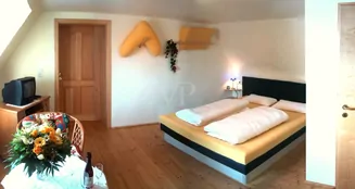 von_poll_real_estate_property_25432007_image_19