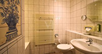 von_poll_real_estate_property_25432008_image_28