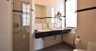 von_poll_real_estate_property_25432008_image_26