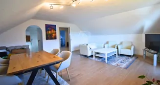 von_poll_real_estate_property_25432205_image_2