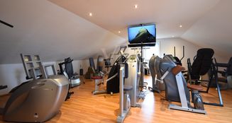 von_poll_real_estate_property_25432206_image_14