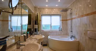 von_poll_real_estate_property_25432206_image_7