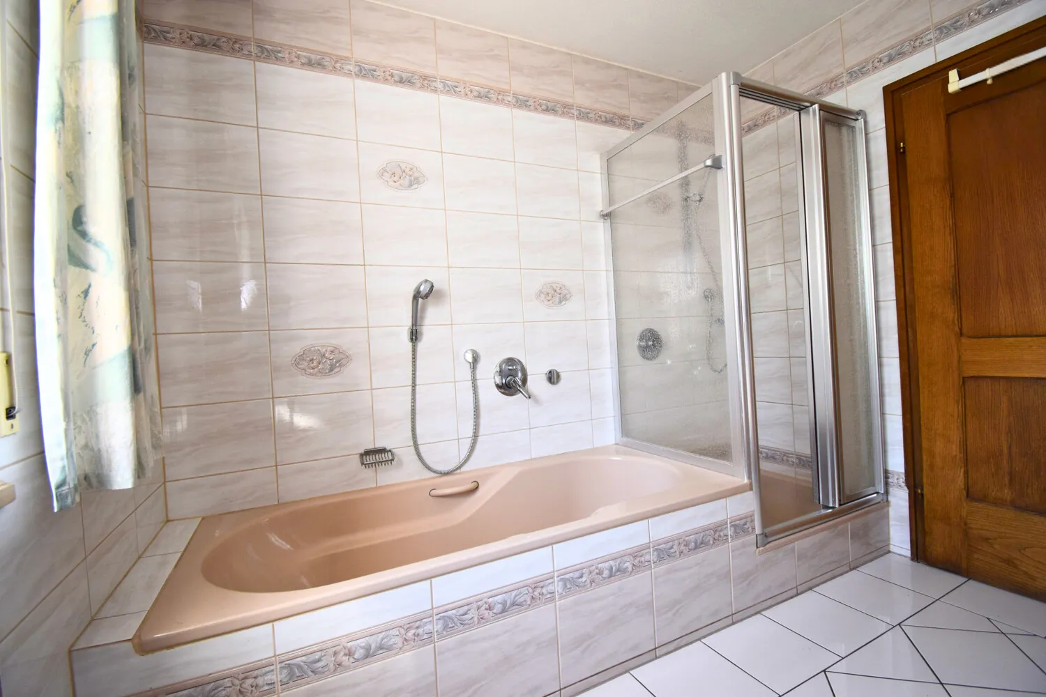 Badezimmer EG
