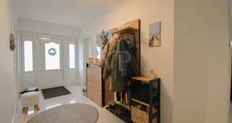 von_poll_real_estate_property_26432101_image_1