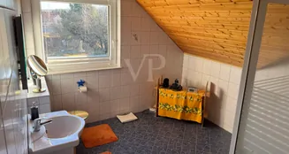 von_poll_real_estate_property_25446001_image_13